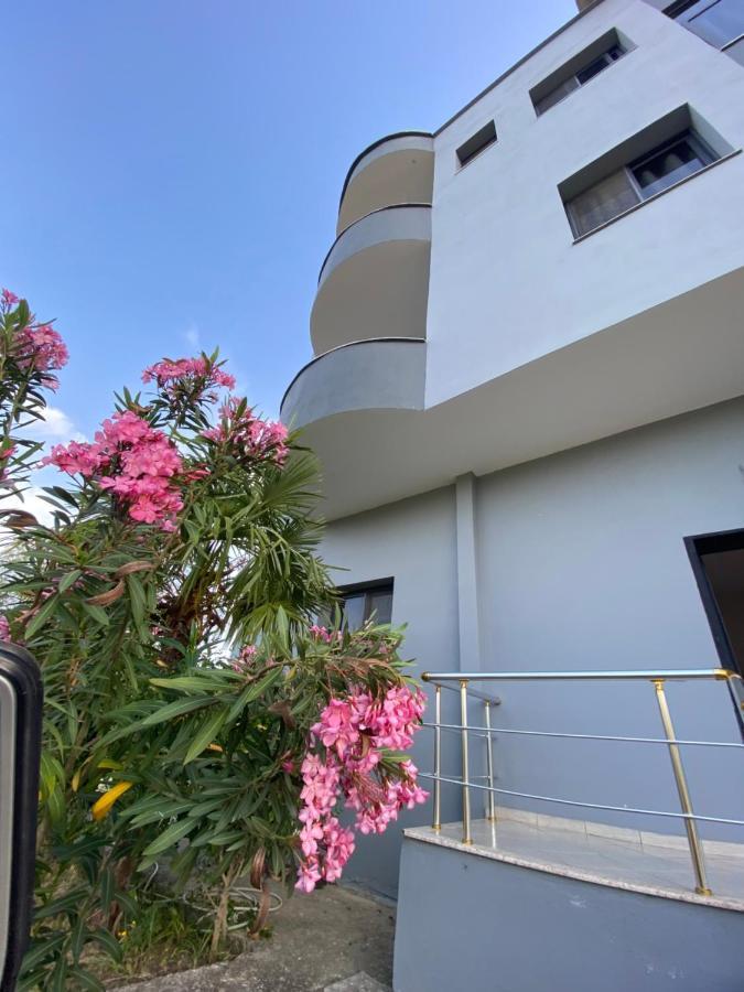 Grey Villa 格勒姆 外观 照片