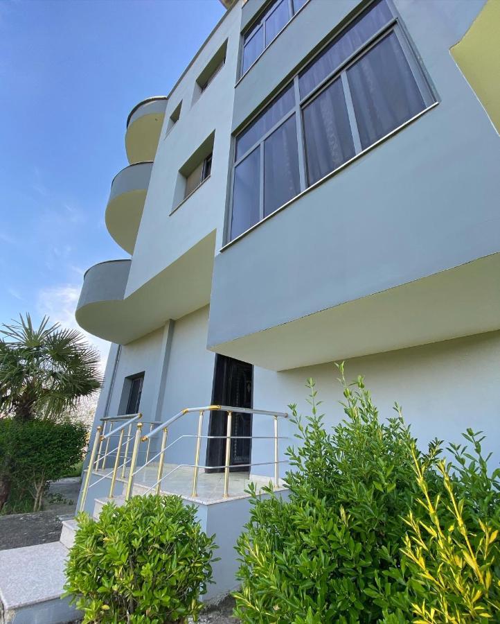 Grey Villa 格勒姆 外观 照片